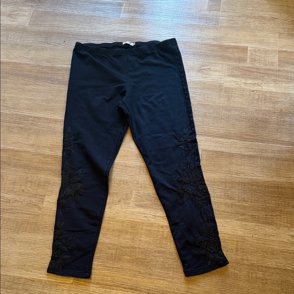 Johnny Was embroidered leggings